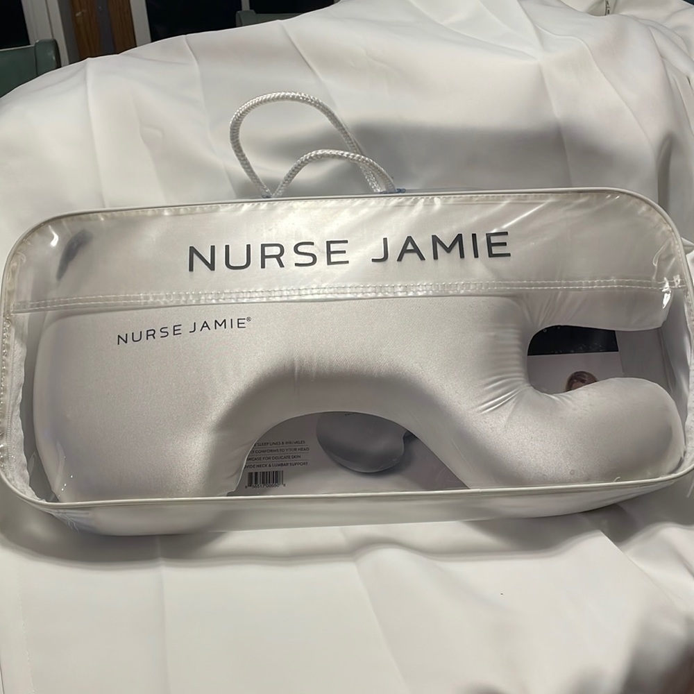 Nurse Jamie BEAUTY BEAR™ AGE DEFY MEMORY FOAM PILLOW